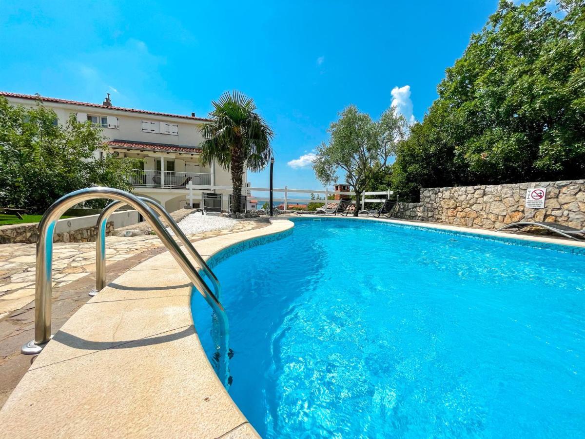 Apartments Villa Klaudia - Adults Only Crikvenica Exterior photo