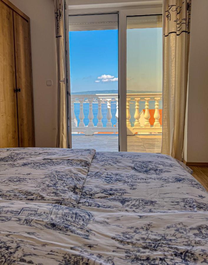 Apartments Villa Klaudia - Adults Only Crikvenica Exterior photo
