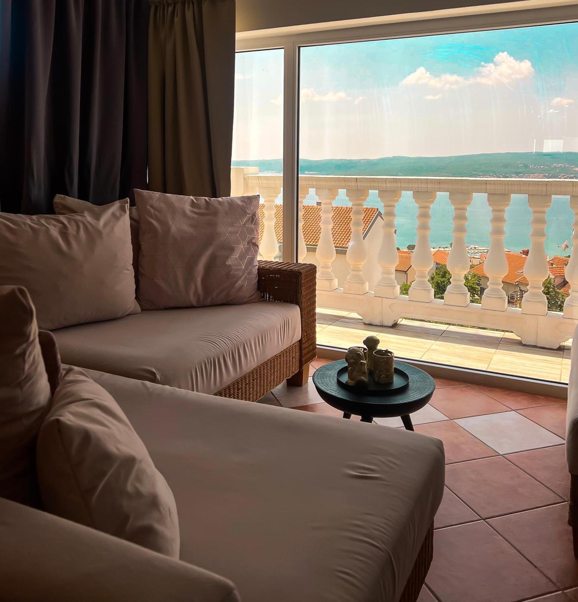 Apartments Villa Klaudia - Adults Only Crikvenica Exterior photo